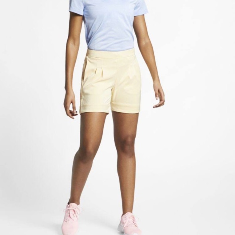 Nike Golf Women’s UV Pleated Yellow Shorts Small